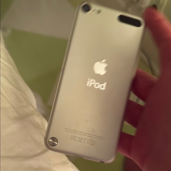 Silver iPod Touch